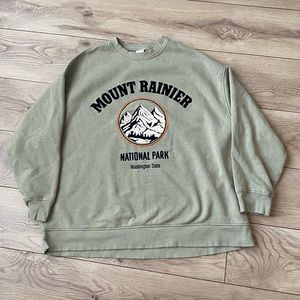Oversized Mt. Rainer Sweatshirt